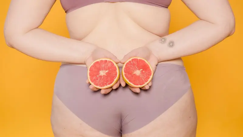 Hoe cellulite verminderen zonder in valse beloftes te trappen